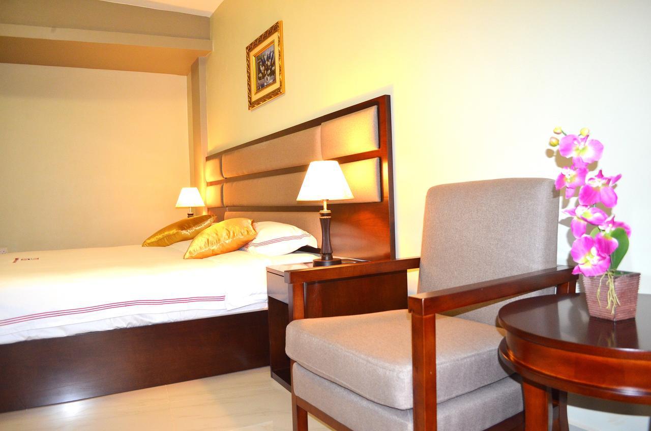 Hillside Plaza Hotel Kampala Exterior photo