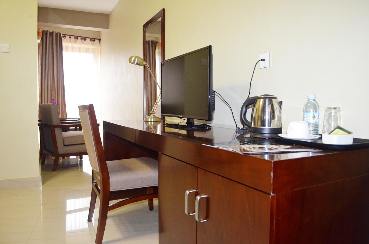 Hillside Plaza Hotel Kampala Exterior photo