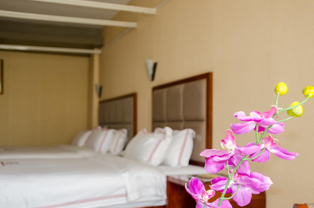 Hillside Plaza Hotel Kampala Exterior photo