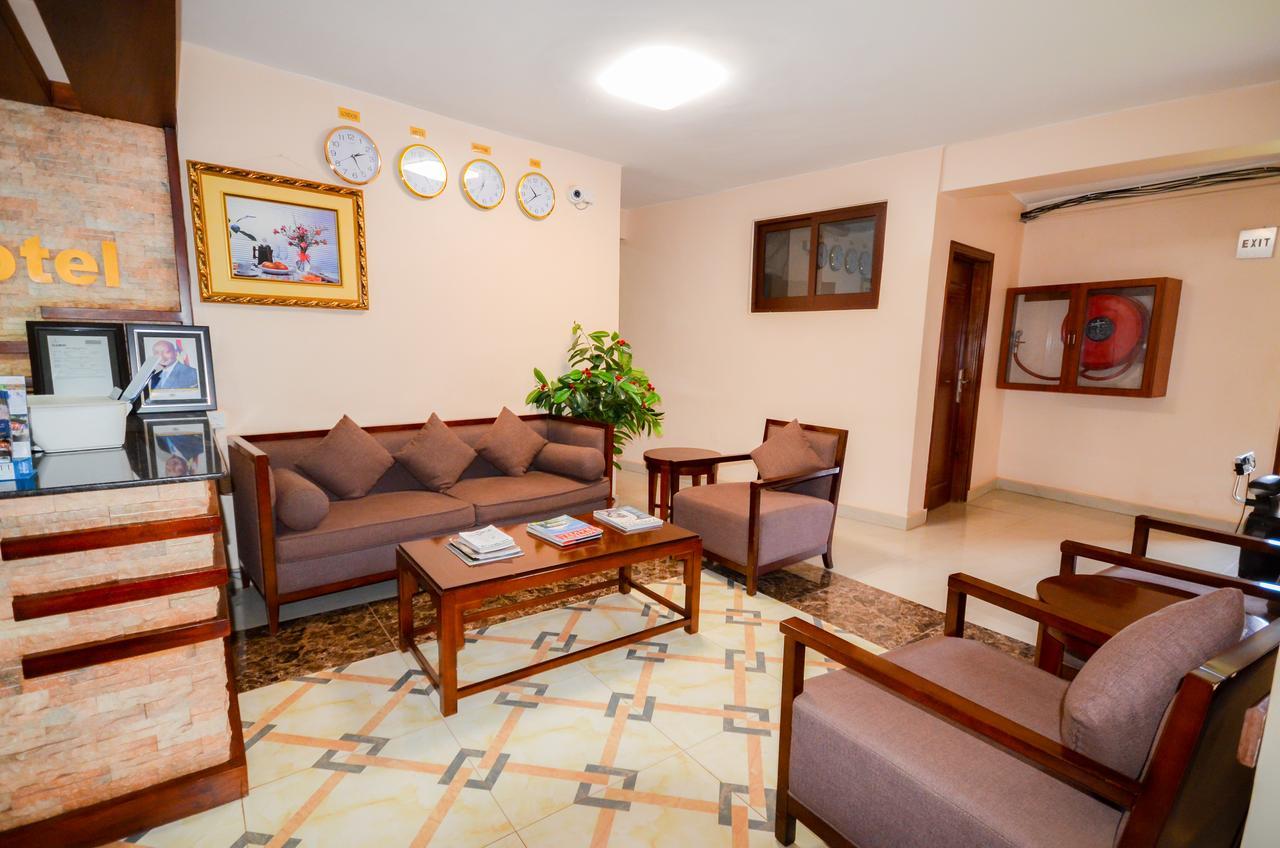 Hillside Plaza Hotel Kampala Exterior photo